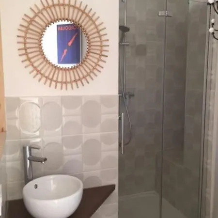 La Maison En Couleur 4 étoiles 10 Pers Avec Piscine Privée Casa vacanze *