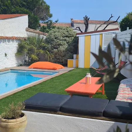 La Maison En Couleur 4 étoiles 10 Pers Avec Piscine Privée Hébergement de vacances La Tremblade