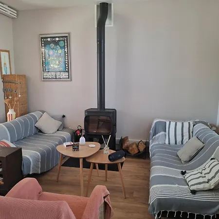 Hébergement de vacances La Maison En Couleur 4 étoiles 10 Pers Avec Piscine Privée La Tremblade