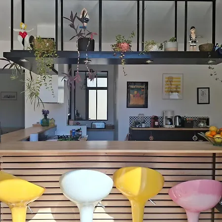 La Maison En Couleur 4 étoiles 10 Pers Avec Piscine Privée