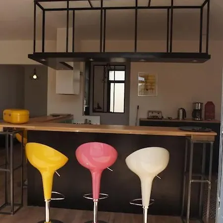 La Maison En Couleur 4 Etoiles 10 Pers Avec Piscine Privee Ferienhaus *