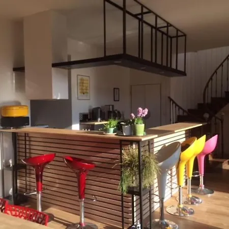 La Maison En Couleur 4 Etoiles 10 Pers Avec Piscine Privee *