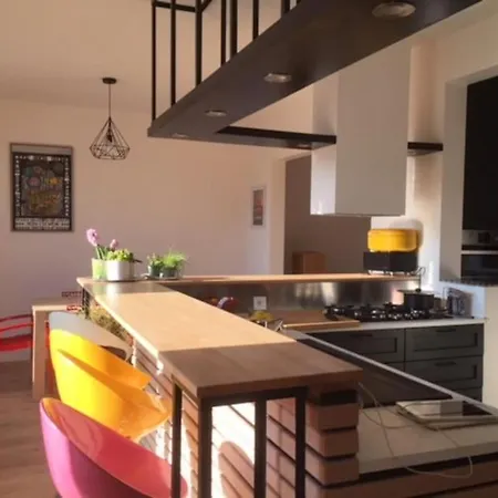 La Maison En Couleur 4 étoiles 10 Pers Avec Piscine Privée Сasa de vacaciones La Tremblade