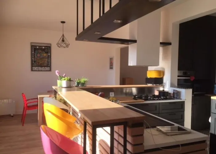 La Maison En Couleur 4 étoiles 10 Pers Avec Piscine Privée Сasa de vacaciones La Tremblade